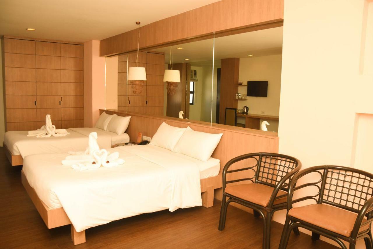 Hotel Plaza 4*
