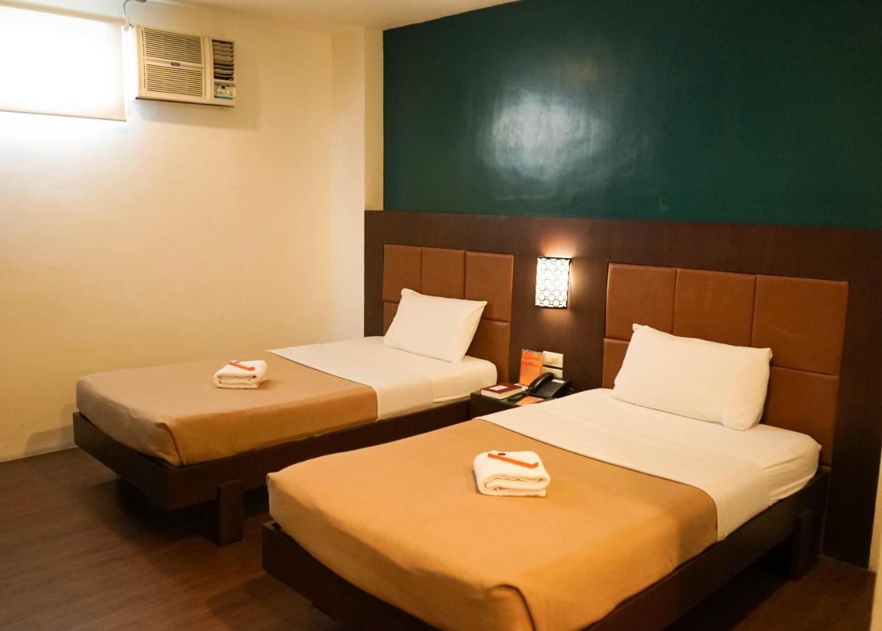 Plaza 4* Tacloban